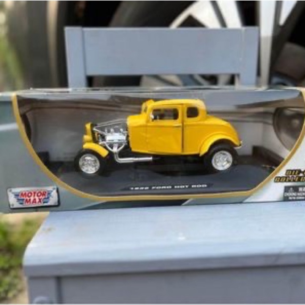 New Motor Max 1932 Ford Hot Rod 1/18